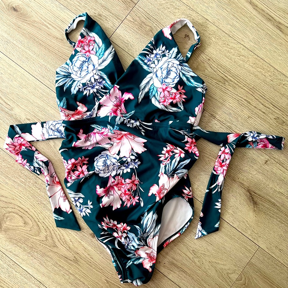 Maternity swim suit